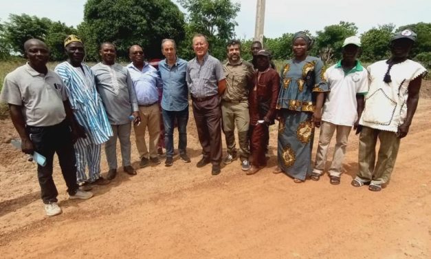 Presentación del Proyecto Sach’a a las comunidades de Togo